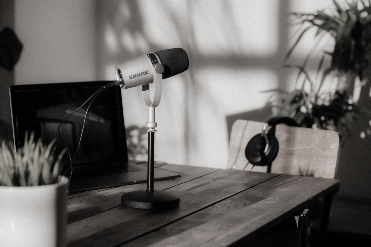 XLR & USB Hybrid Microphone.