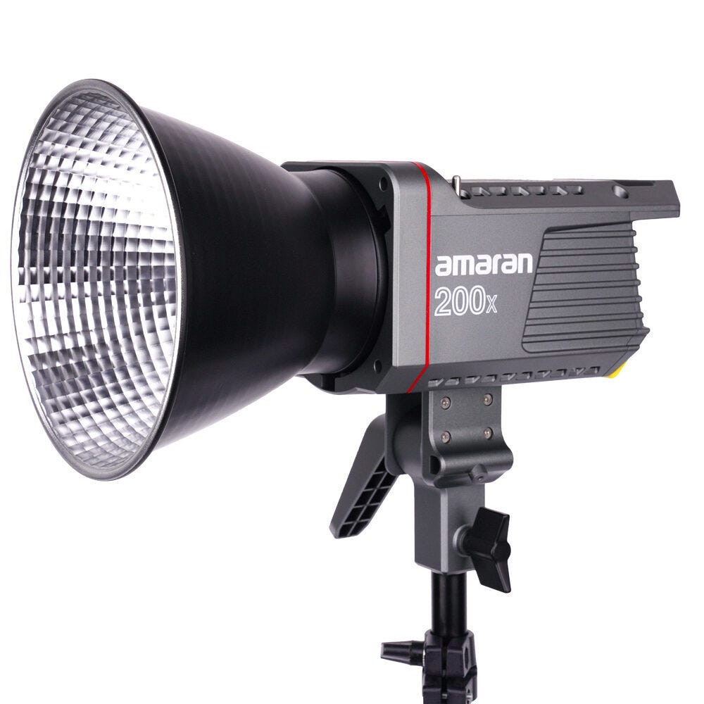 Compact Lamp Head with Built-in Controls