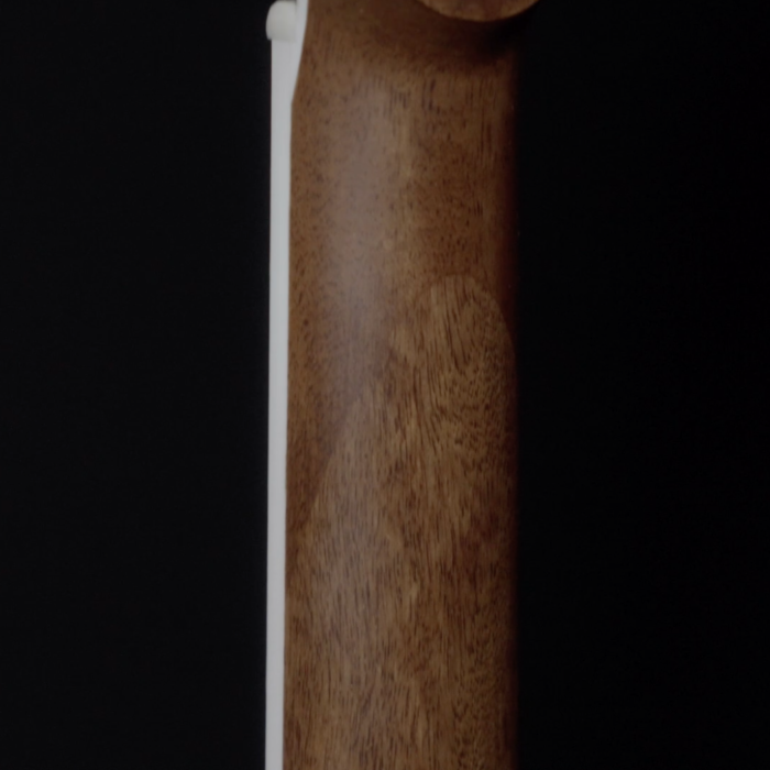 Satin-Finished Mahogany Neck.