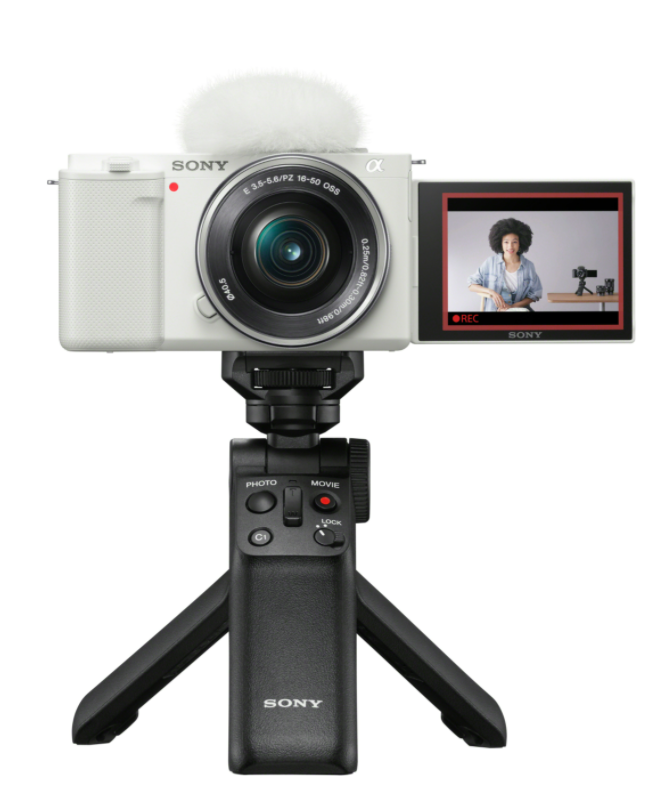 Precise Focus Transitions For Smooth Looking Product Reviews.