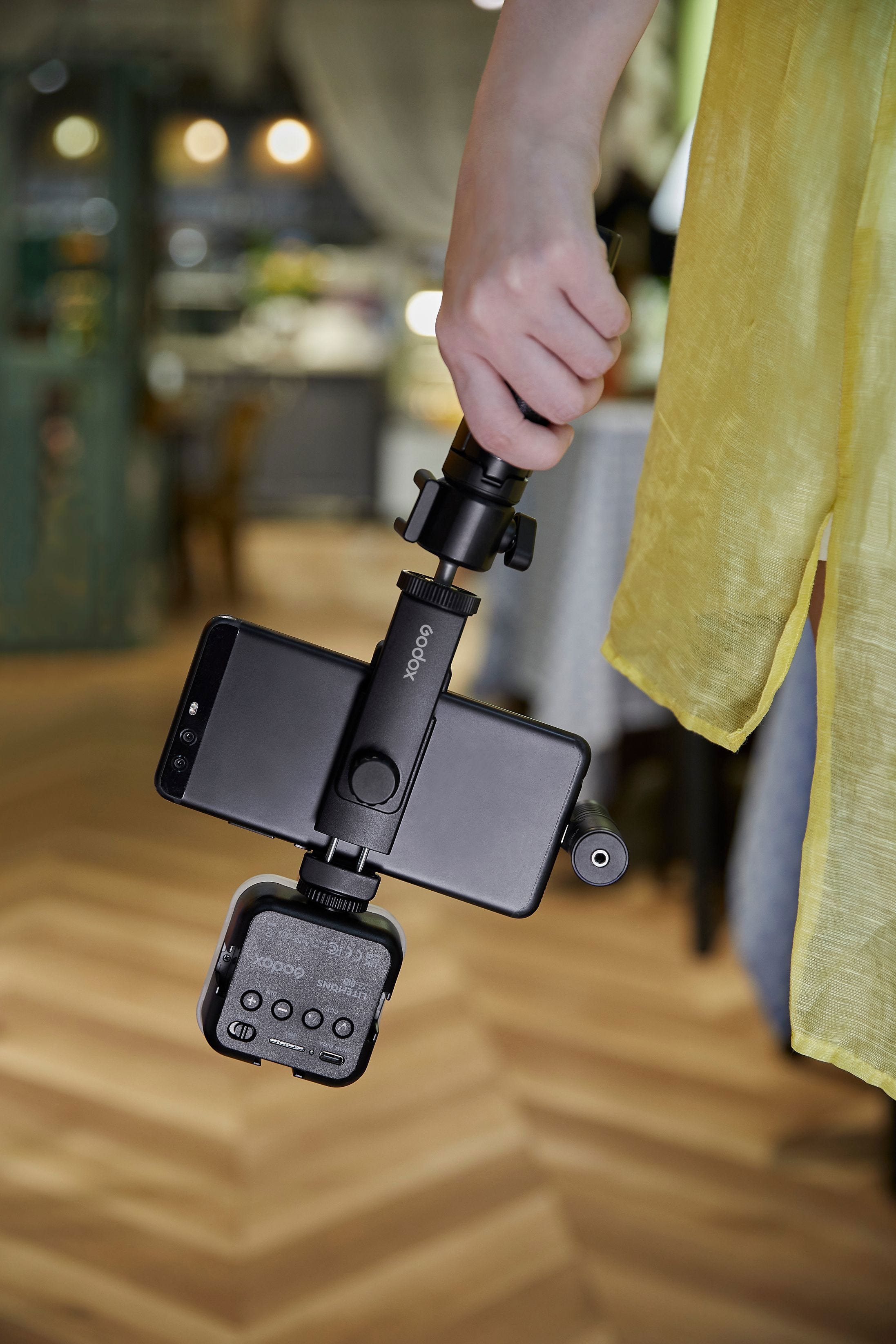 	Robust Phone Clamp 