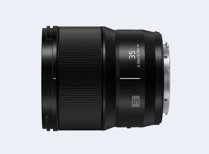 Excellent Performance, Superb Bokeh.