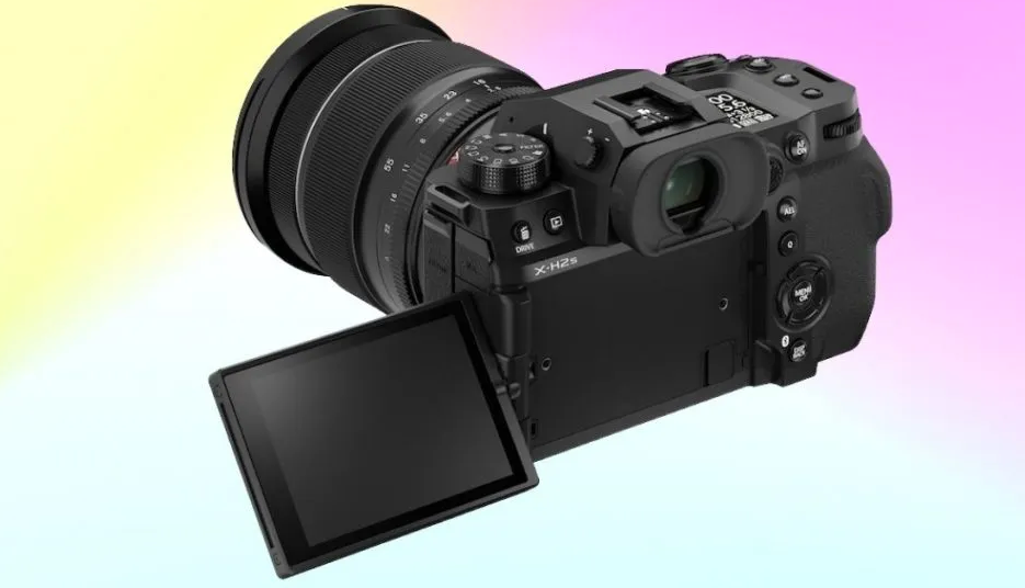 Fujifilm Introduces New X-H2S Camera, Plus Two Lenses
