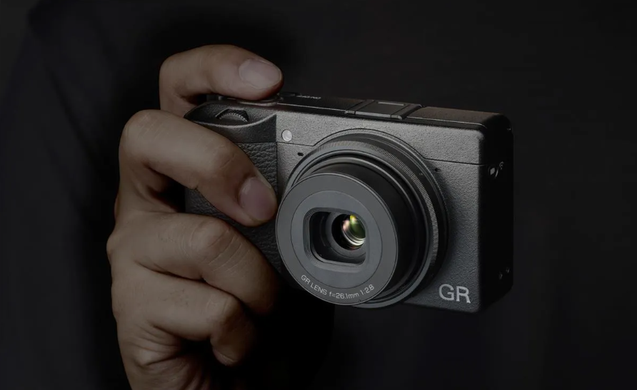 Ricoh GR IIIx HDF Digital Camera 01283 - Adorama Ricoh GR IIIx HDF Digital Camera 01283 - Adorama