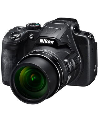 Nikon Coolpix B700