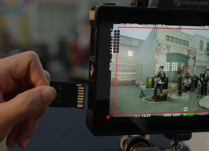 Hollyland Pyro 7 Wireless Transceiver Monitor 17 Expanding Functionality Enhanced Features.