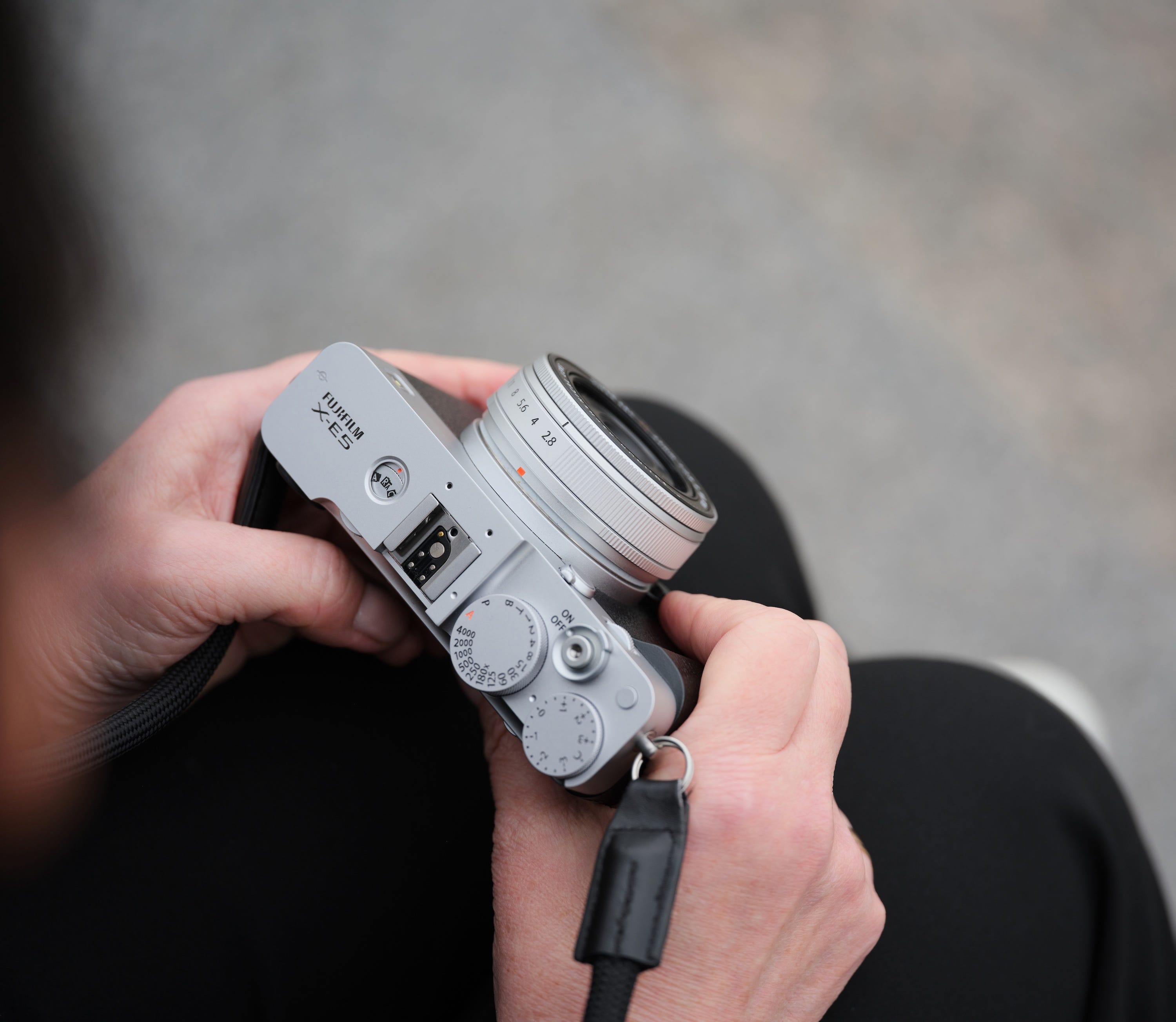 FUJIFILM X half Digital Camera has film camera mode