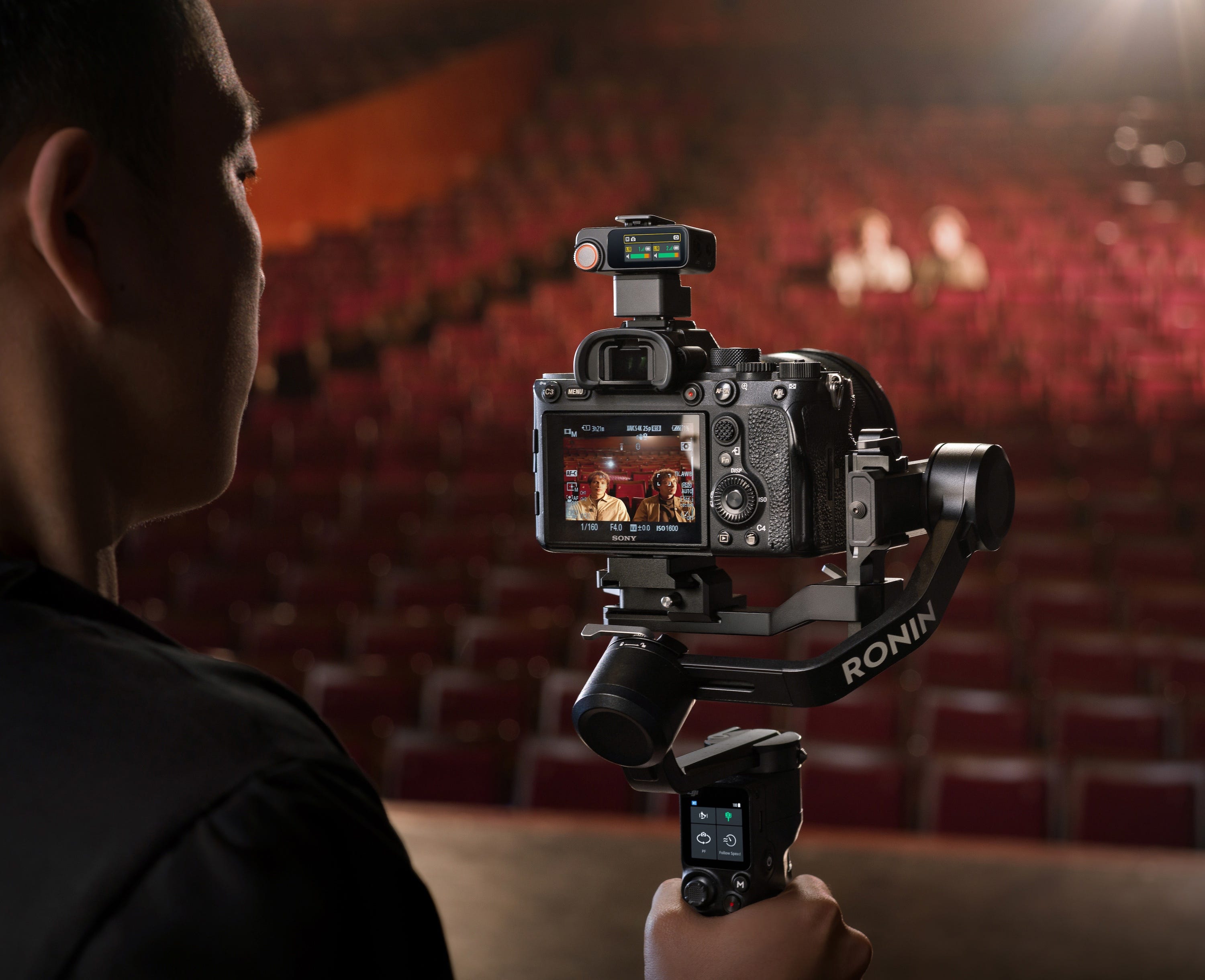 DJI Mic 3 Reliable dual-band transmission