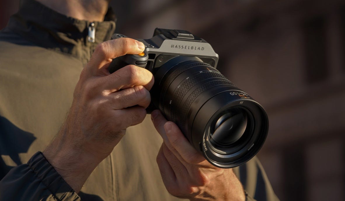 Hasselblad XCD 35-100mm Refined Engineering with Three Control Rings