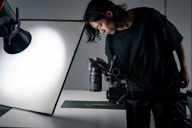 Sony FE 100mm Macro Lens focus adjustment