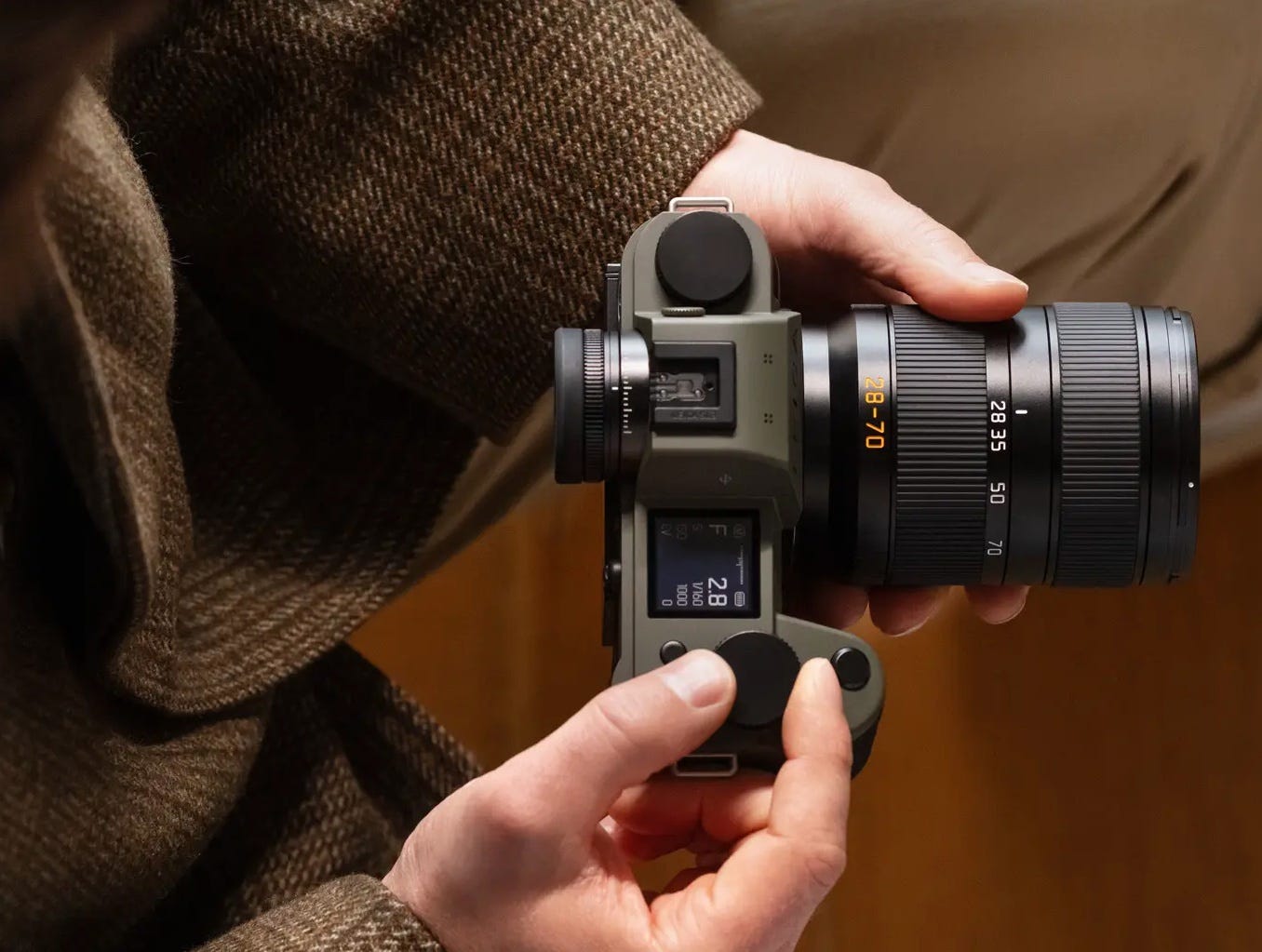 Leica SL3 Reporter Mirrorless Camera technical specifications