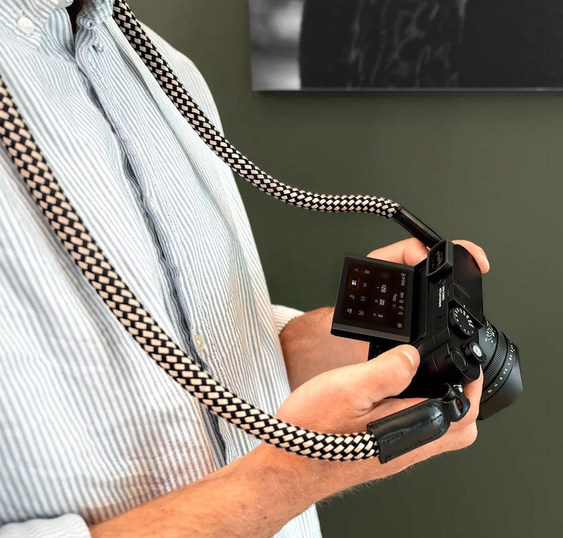 Leica Q3 Monochrom Camera OLED viewfinder