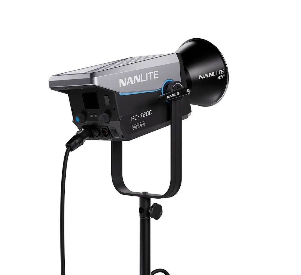 FC-720C features a Bowens Mount