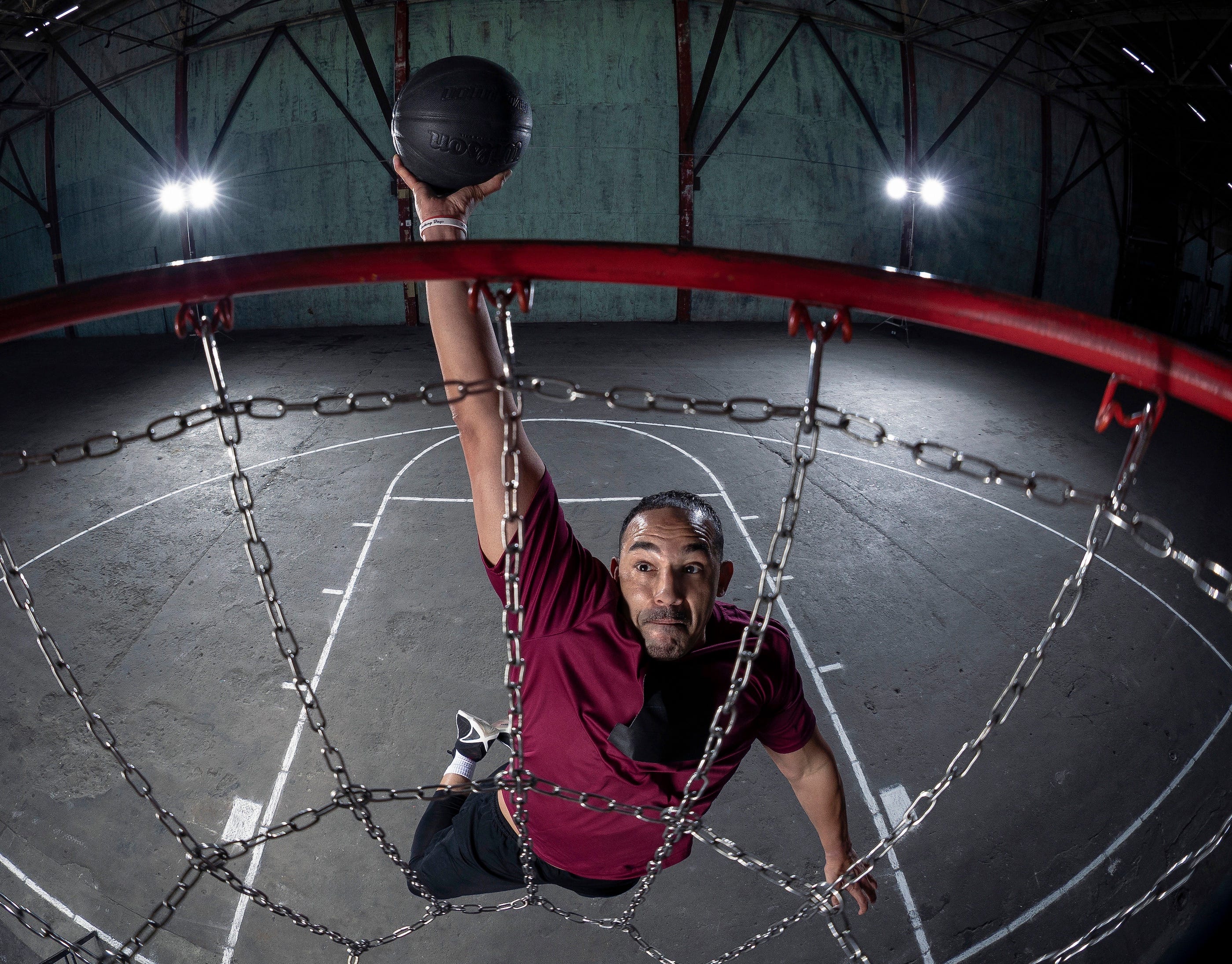 Canon RF 7-14mm FISHEYE STM Lens focus