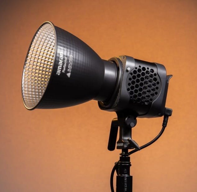 amaran Halo 200x mount compatibility