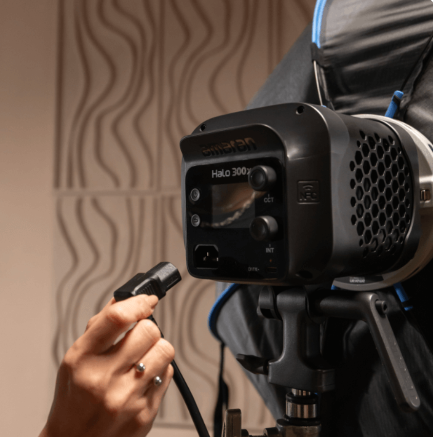 amaran Halo 200x power supply