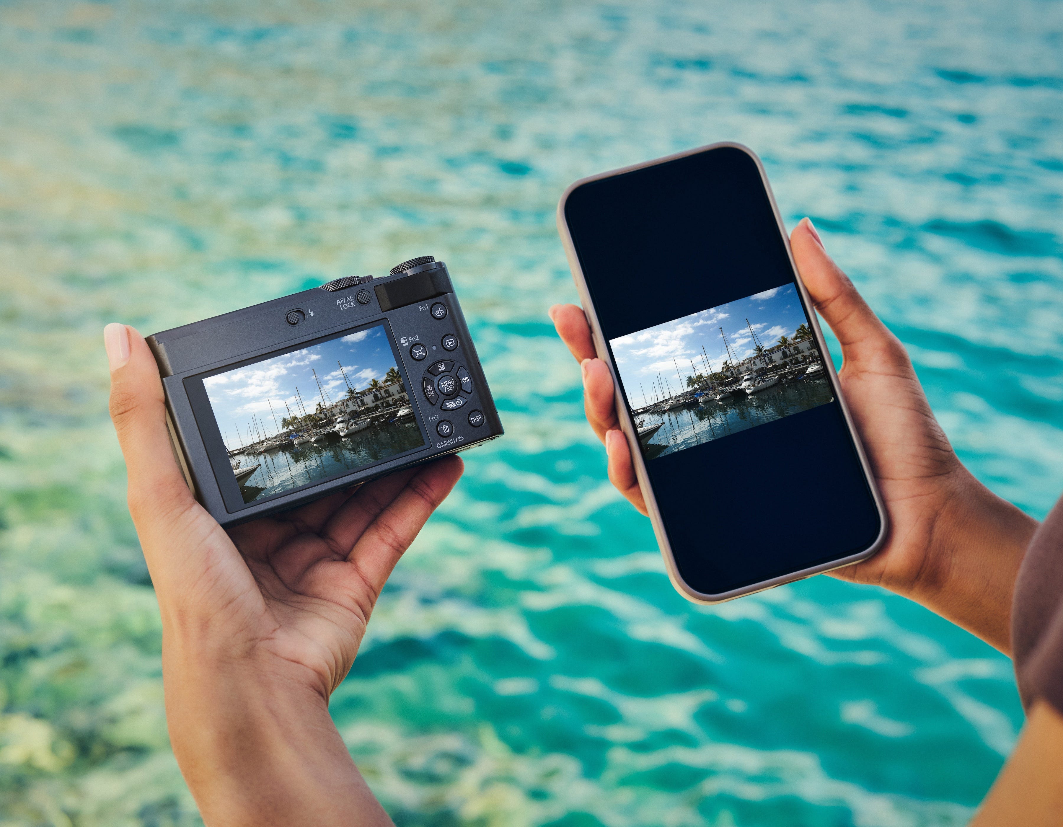 Panasonic LUMIX ZS300 has Panasonic Image App