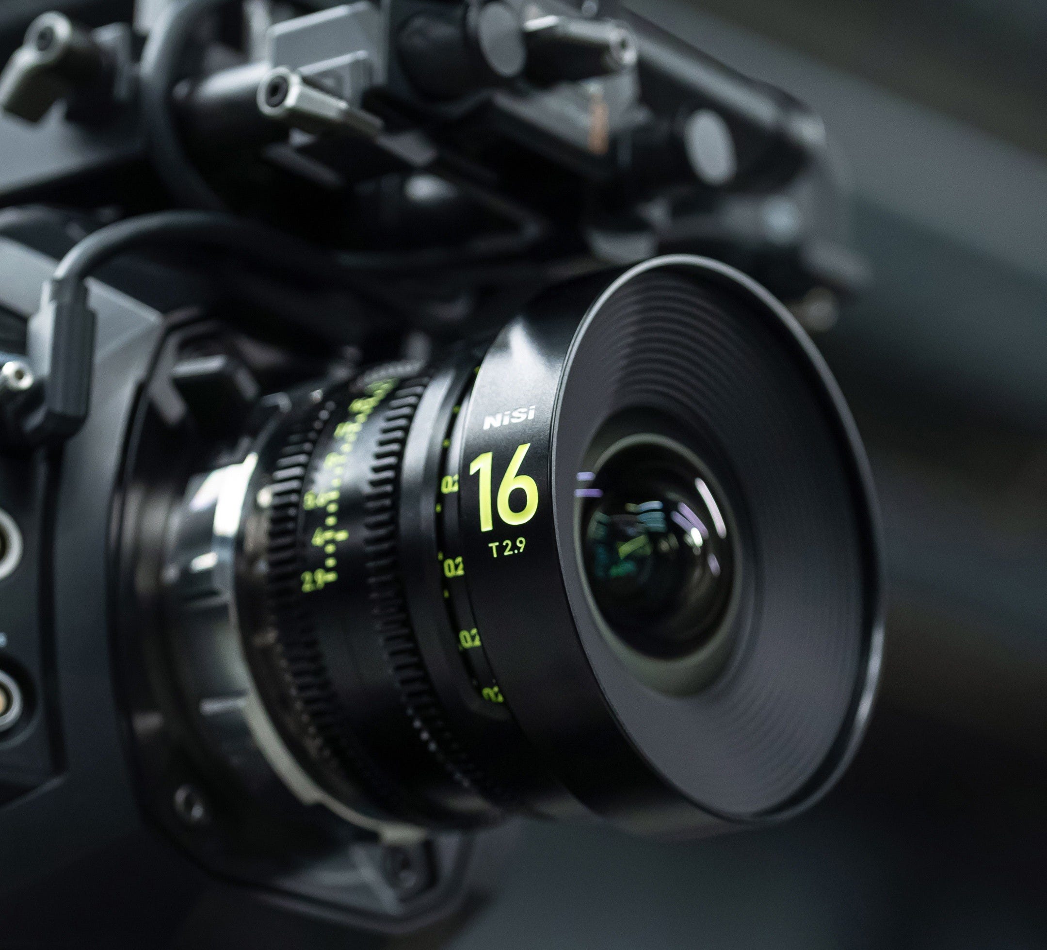 NiSi 65 PRIME 16mm lens is compact