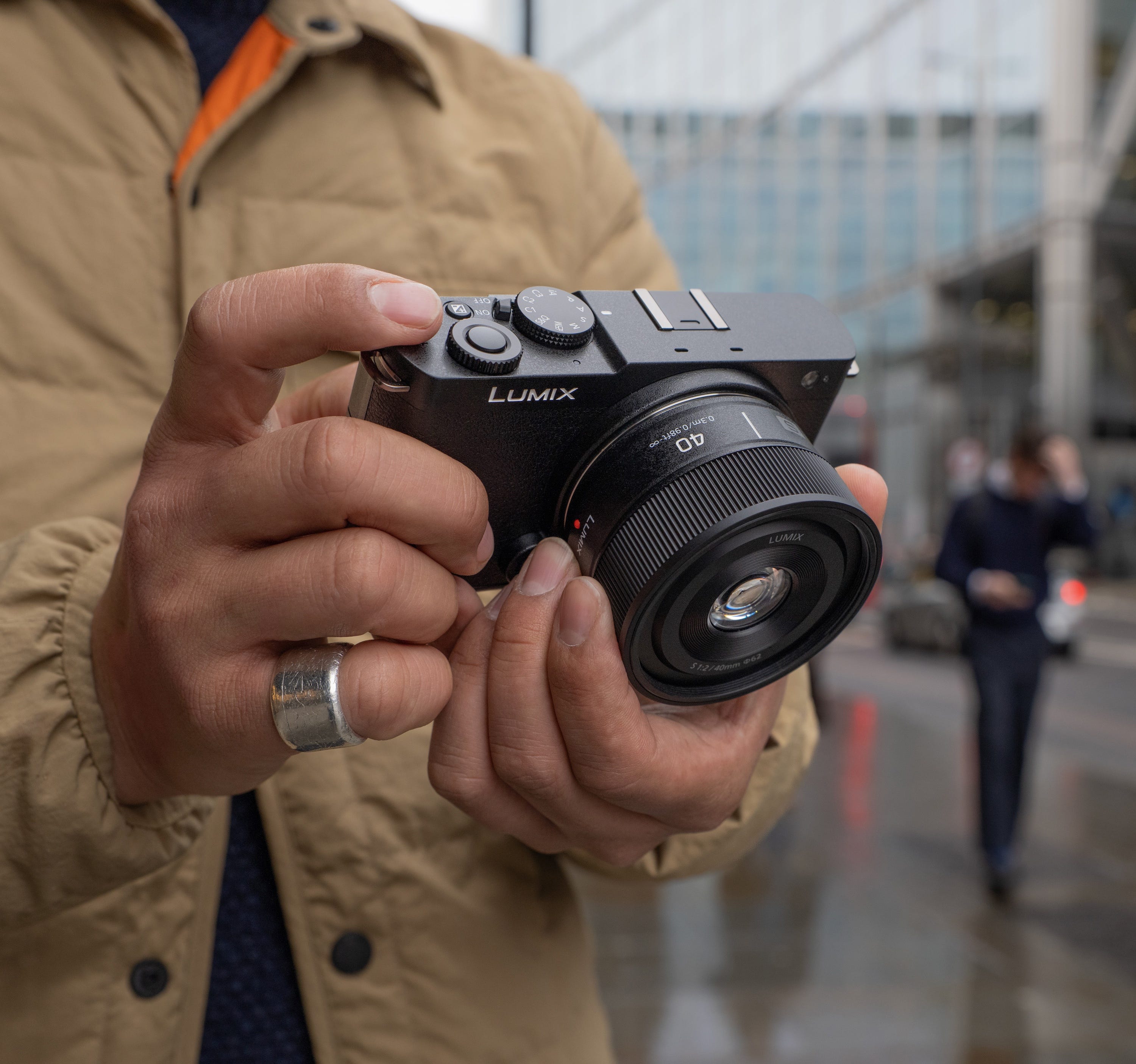 Panasonic Lumix S 40mm Lens compact design
