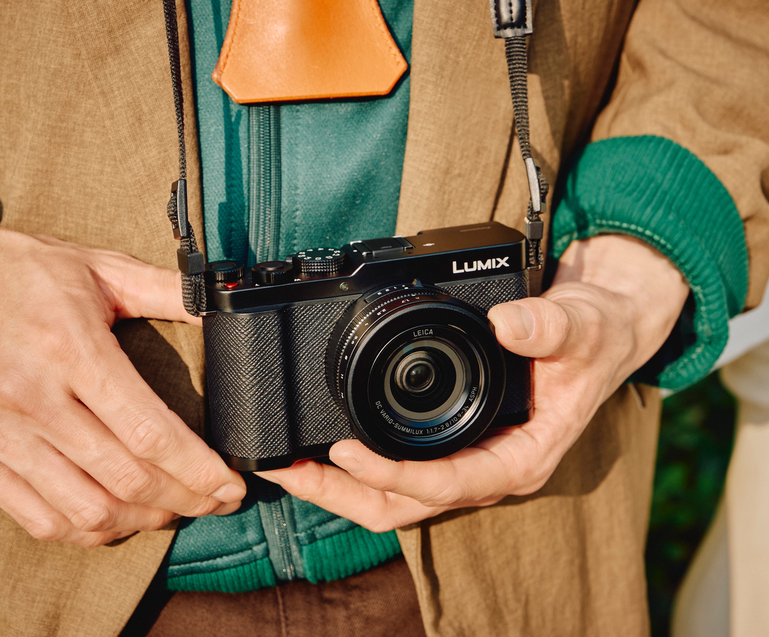 Panasonic LUMIX L10 Camera zoom lens