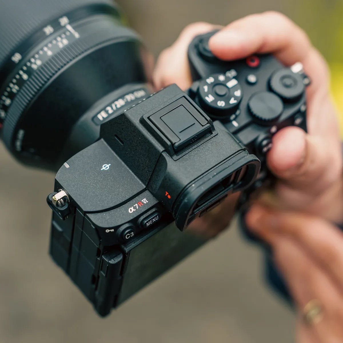 Sony Alpha 7R VI  Camera updated body