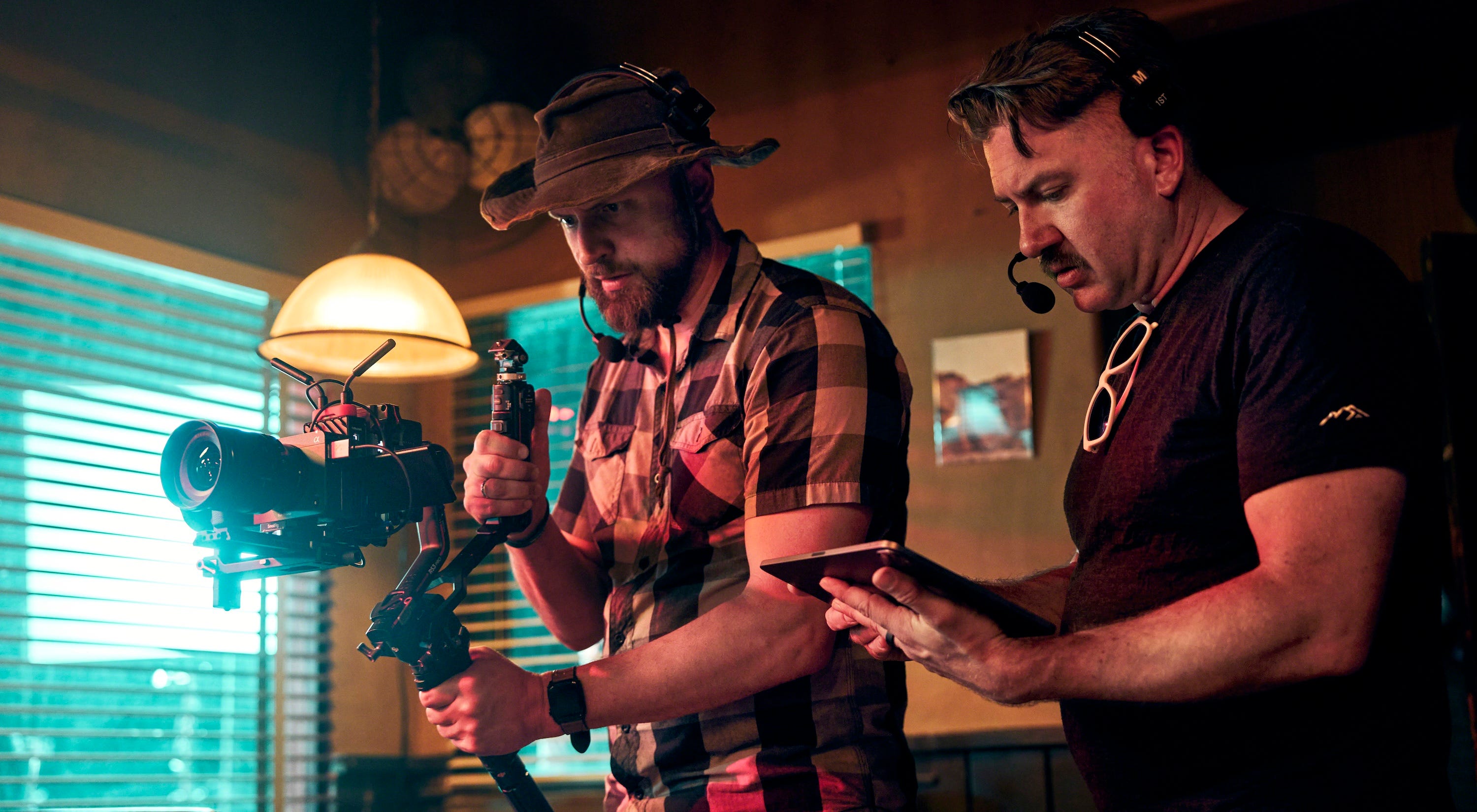 Sony FX5 Cinema Camera build and conectivity