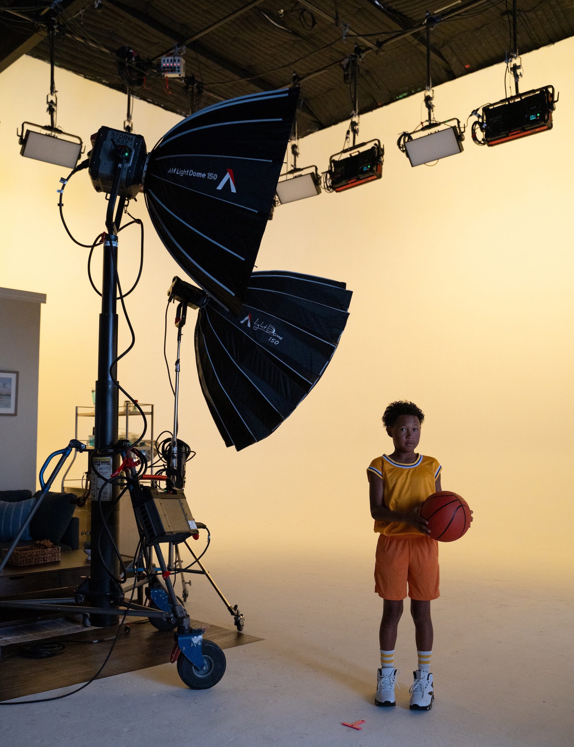 Aputure STORM CS32 Monolight Sidus NFC