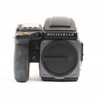 Hasselblad H6D-100c Medium For Picture