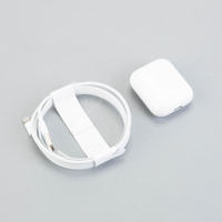 Apple Airpods with Charging Ca Picture