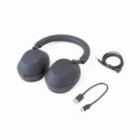 Sony WH-1000XM5 Wireless Close Picture