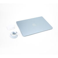 Apple MacBook Air 13.6" with M Picture