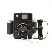 Mamiya Universal Camera w/100m Picture