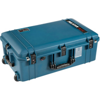 Pelican 1595TRVL Wheeled Water Picture