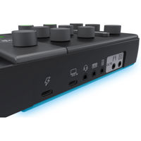 Mackie M Caster Portable Live  Picture
