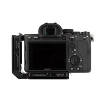 ProMediaGear PLSA74 L-Bracket  Picture