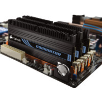 Corsair TR3X6G1600C8D Dominato Picture