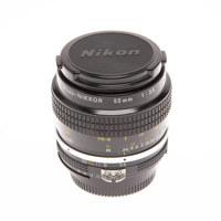 Nikon 55mm F/3.5 Micro AI Lens Picture