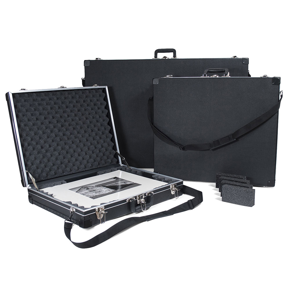 Image of Archival Methods 26.5x38.5x5&quot; Art Carry Case w/Shoulder Strap and Foam Blocks