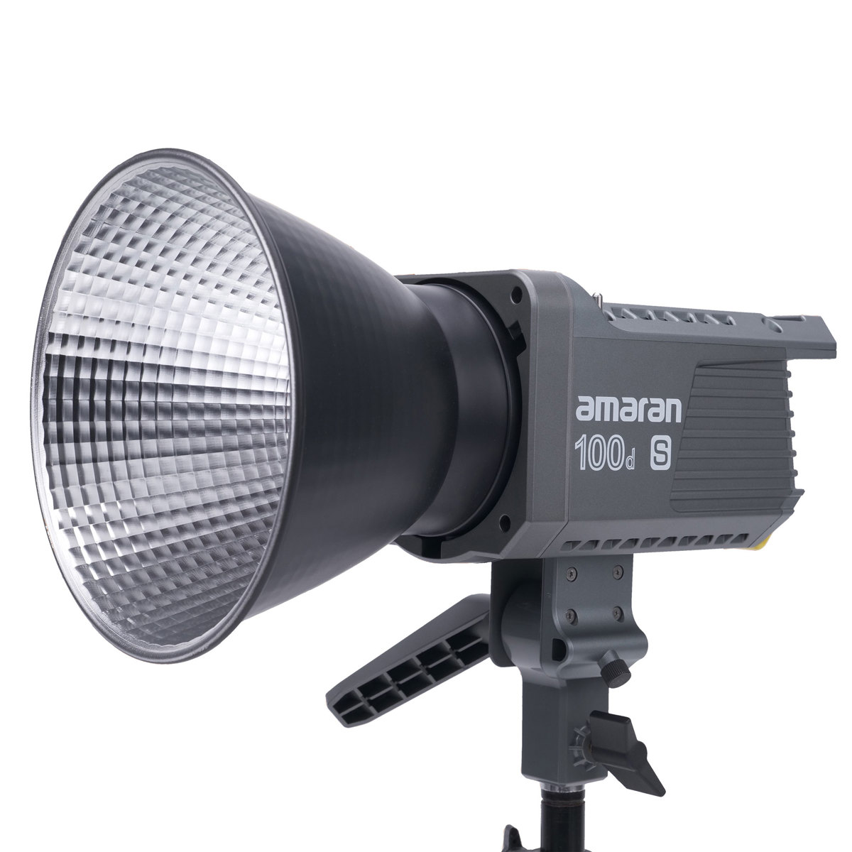 Image of Amaran Aputure Amaran 100d S 100W Daylight LED Light