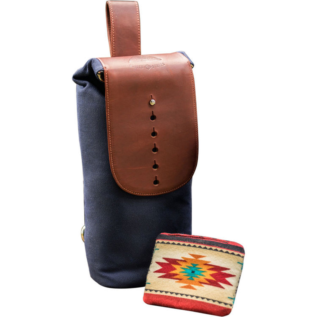 

HoldFast Gear Holdfast Gear Sightseer Lens Pouch, Large, Navy