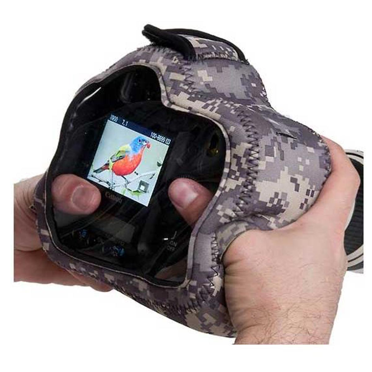 

LensCoat BodyGuard Pro CB (Clear Back) Camera Body Cover, Digital Camo