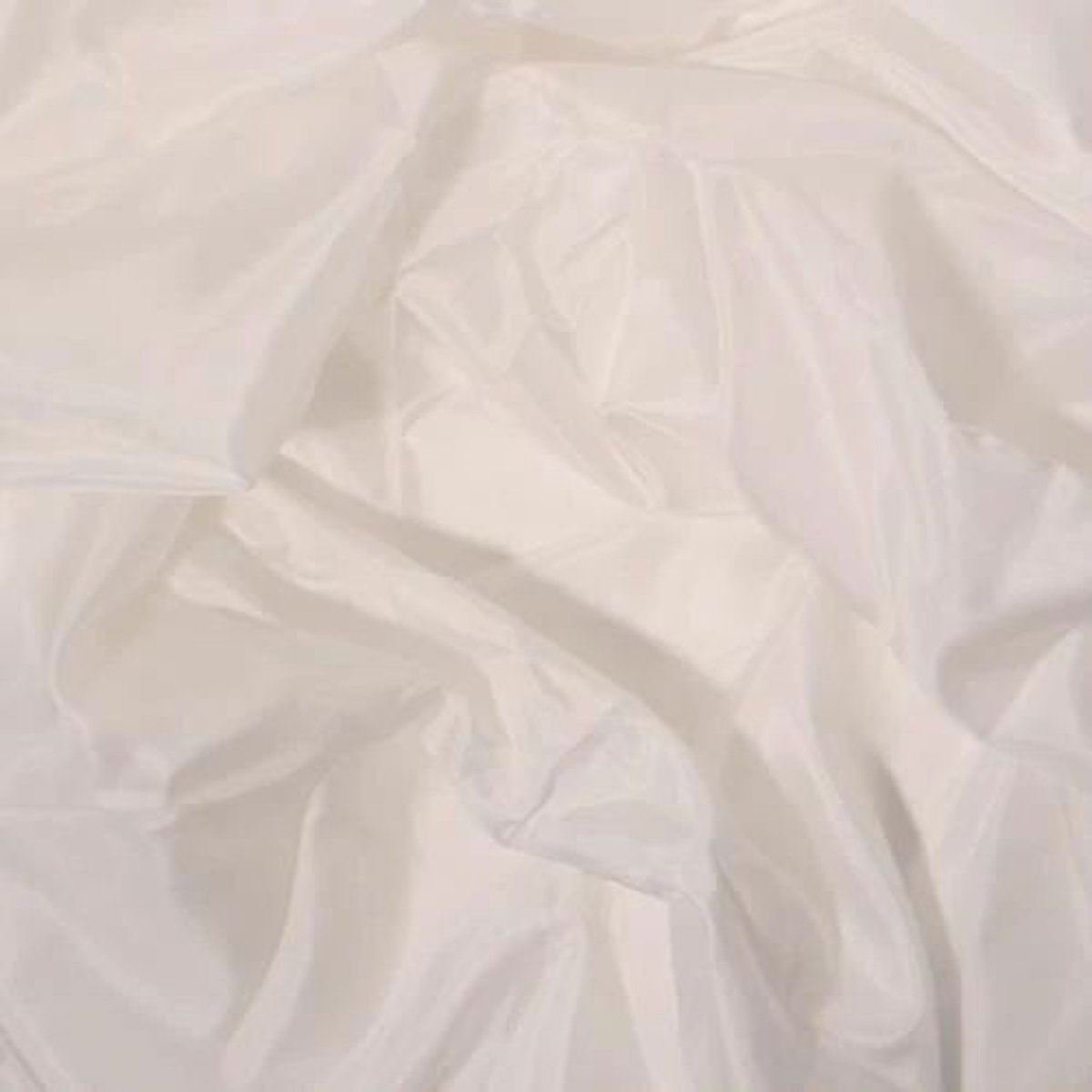 

Matthews China Silk 24x30" Open End Scrim, White