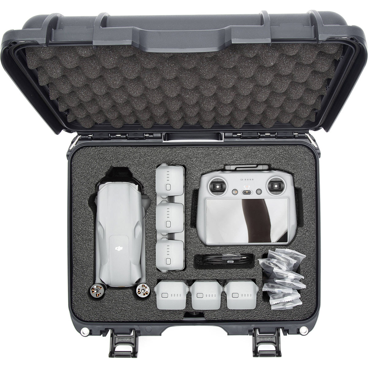 

Nanuk 920 Case with Foam Insert for DJI Air 3 Fly More Combo Graphite