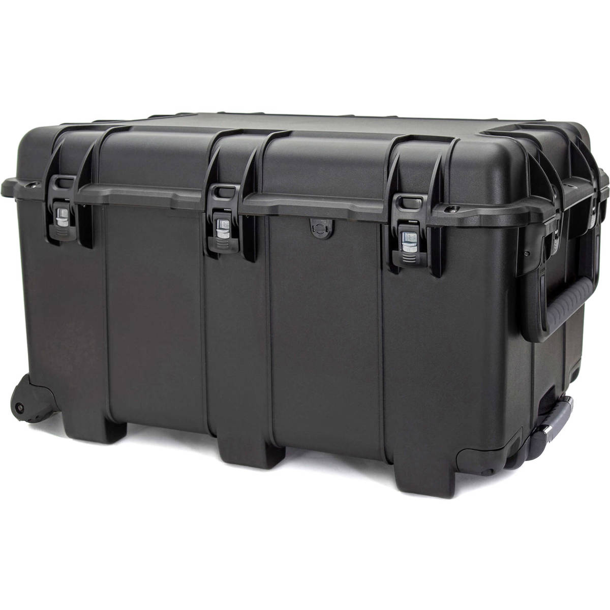 

Nanuk 975 Wheeled Waterproof Standard Hard Case without Foam Insert, Black