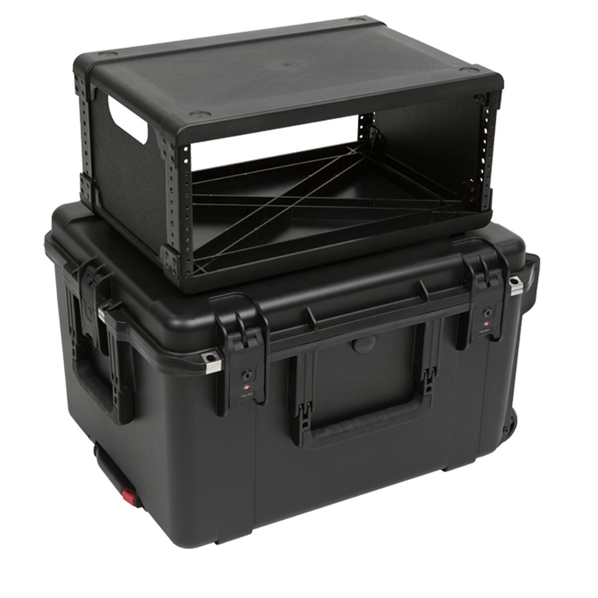 

SKB iSeries Case with Removable 4U Injection Molded Rack Cage
