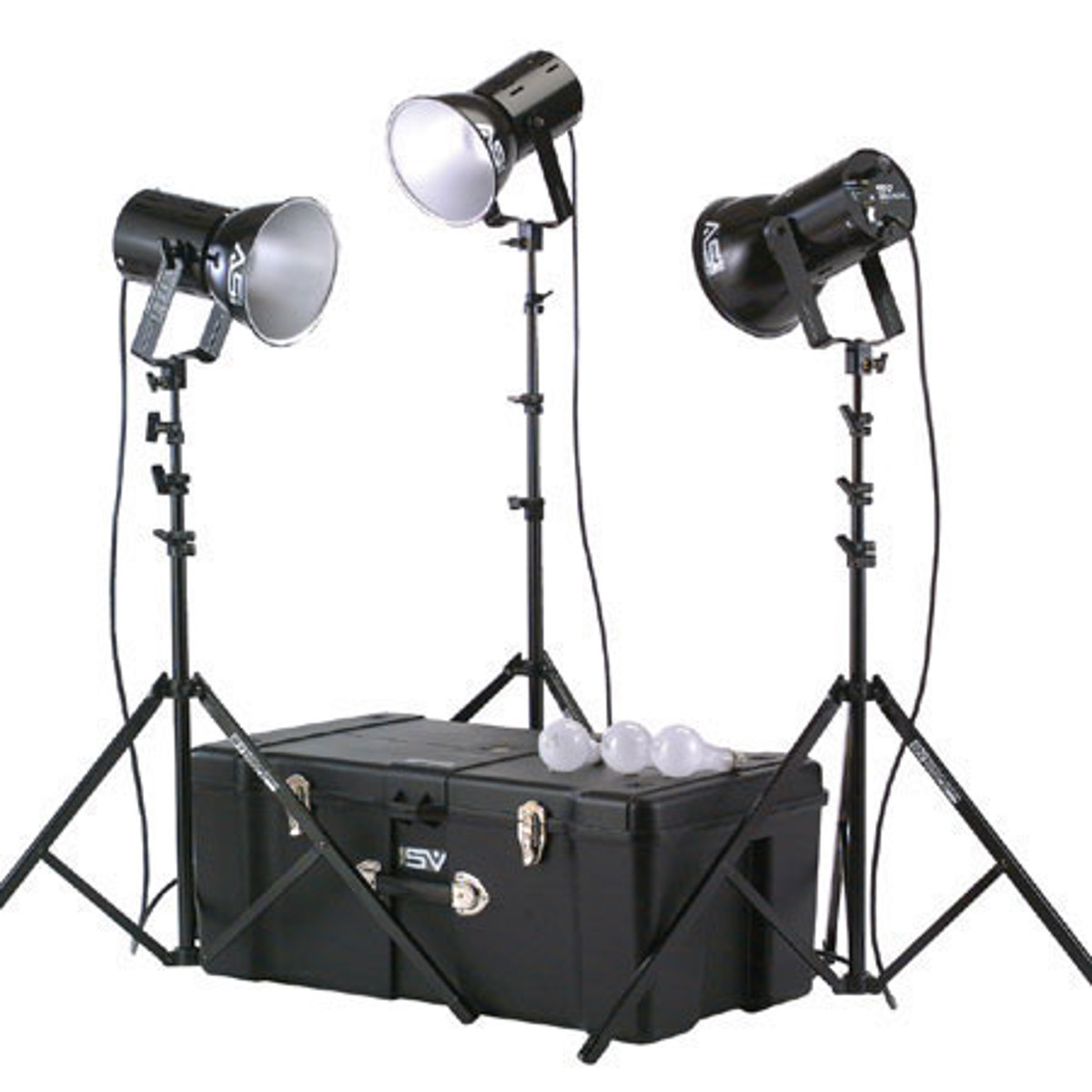 

Smith-Victor K82 3-Light 750 Watt Ultra Cool Portable Kit