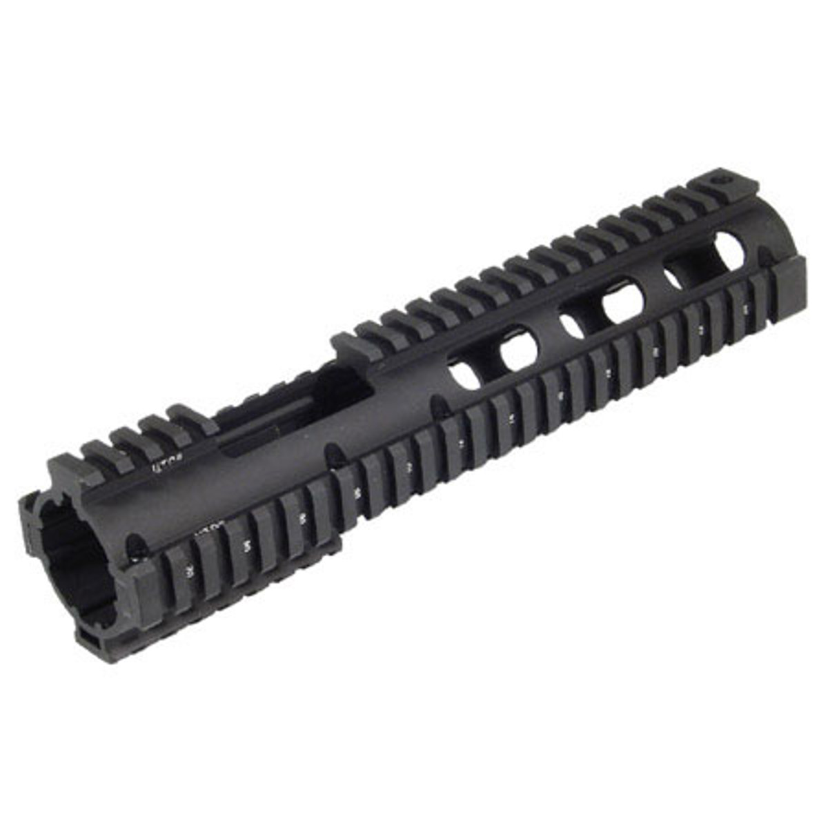 

UTG Leapers UTG PRO Model 4/15 Carbine Length Quad Rail System w/Front Extension