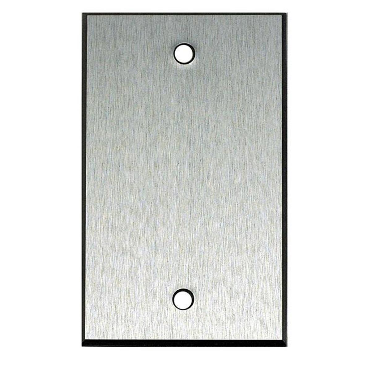 

Whirlwind WPX1B/0H Wall Mounting Plate, 1 Gang, .125" Black Anodized Aluminum